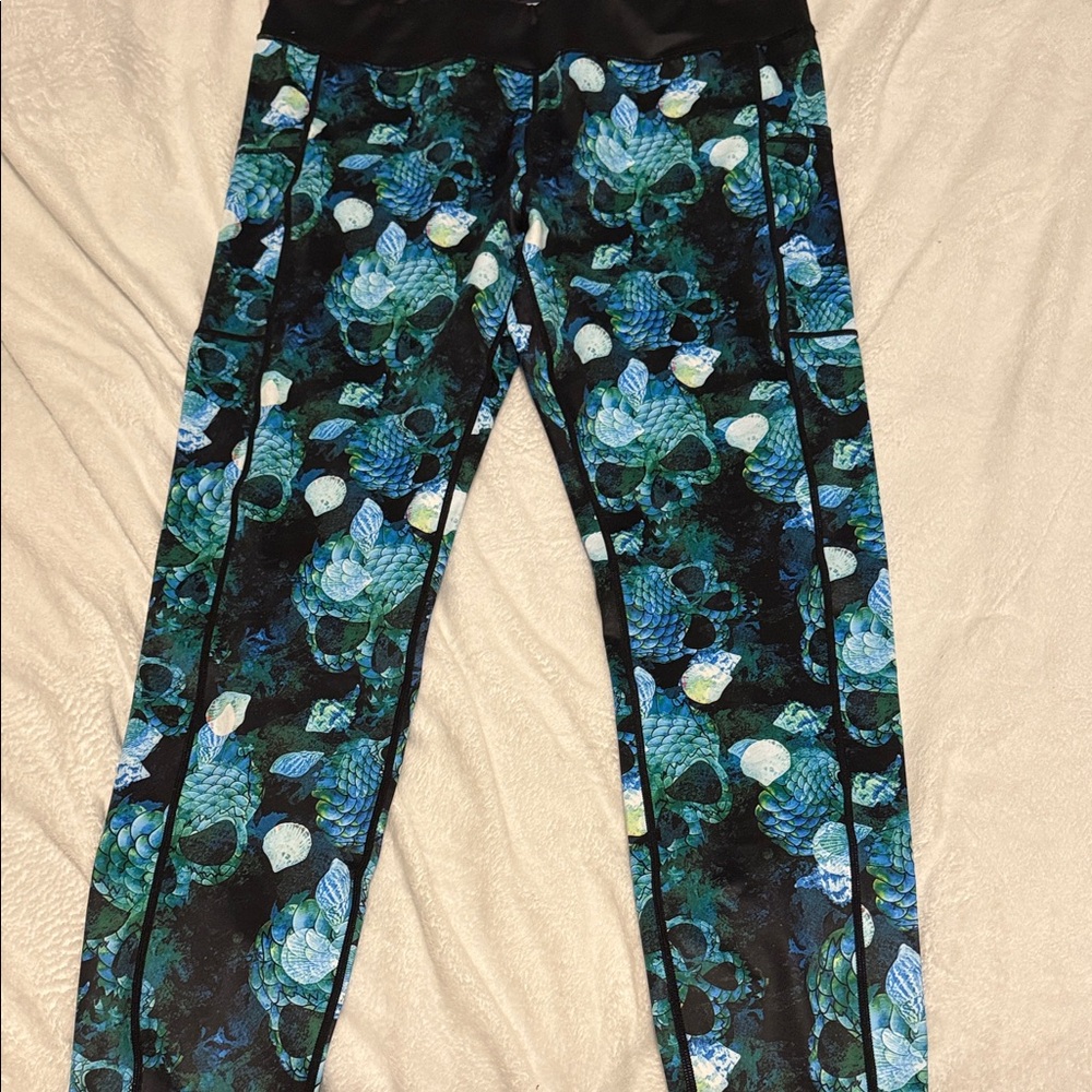 Constantly Varied Gear (CVG) full length Blue and Black skull Leggings